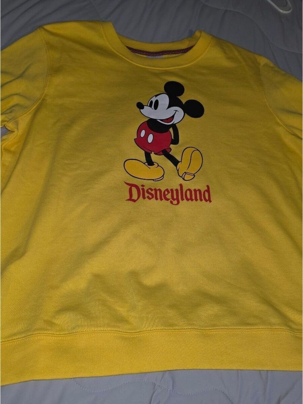 Disney Mickey Mouse Disneyland Yellow Crew Neck Pullover Sweatshirt Womens XL